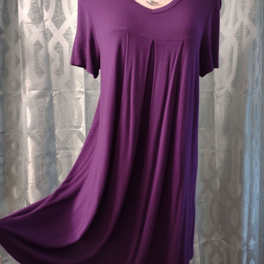 Dress - Picture 10 of 10